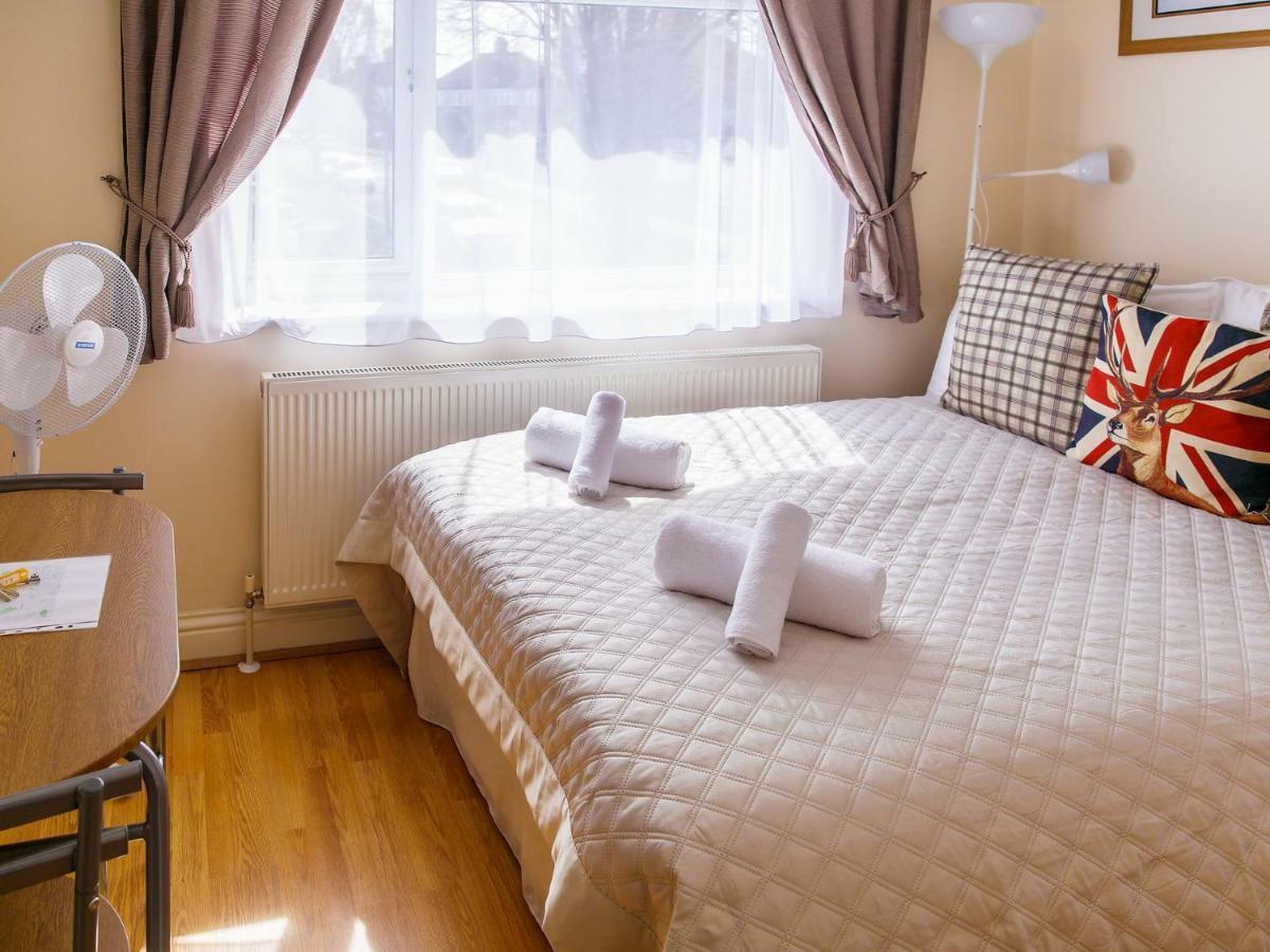Mandeville Rooms Northolt  Стая снимка